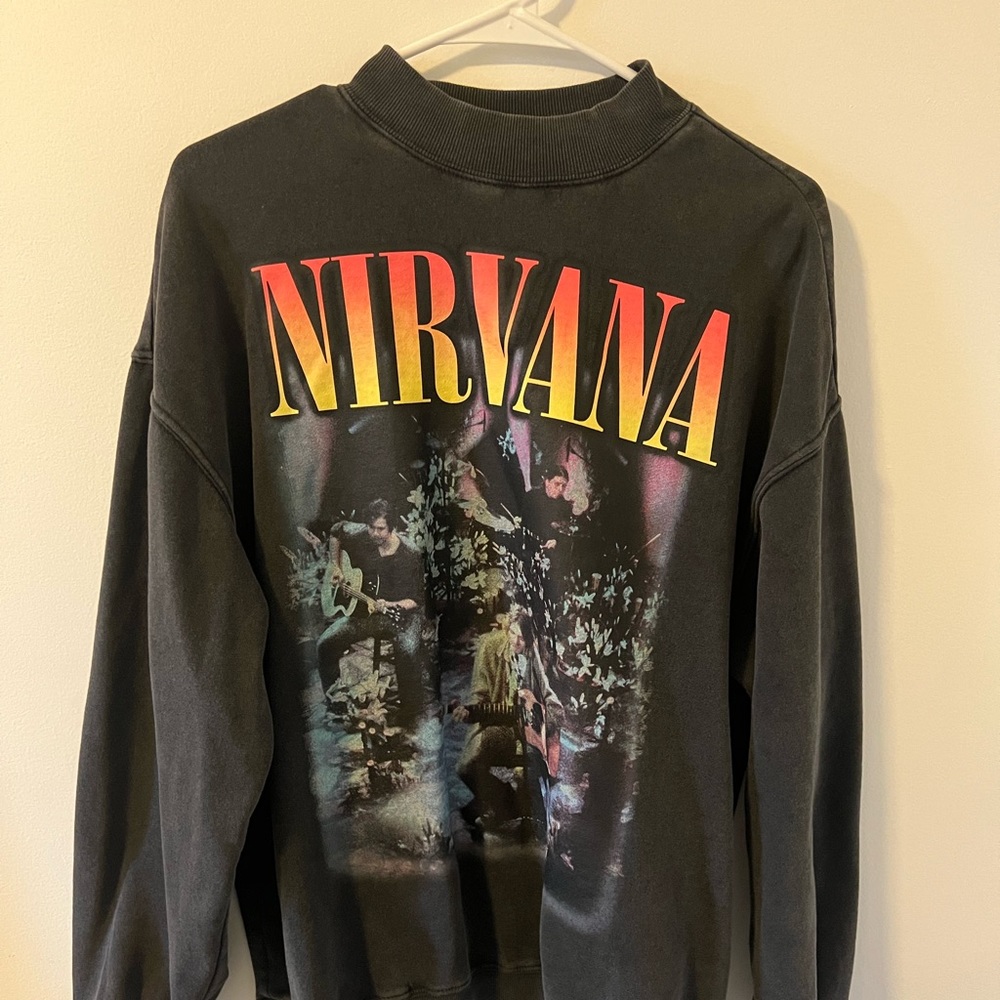 Nirvana high neck crewneck